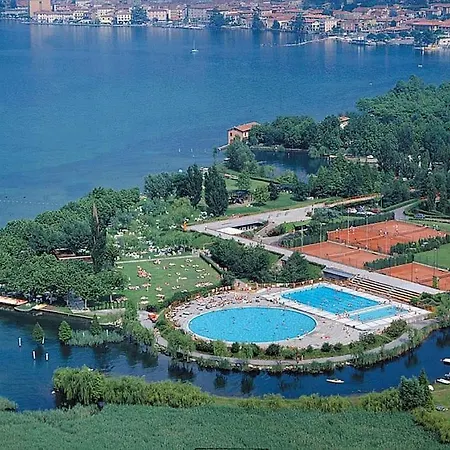 Vakantiehuis Vacation Paradise At Lake *